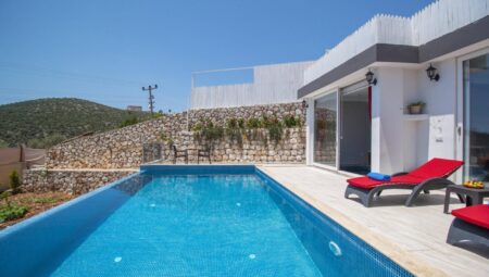 Kalkan Kördere’de Lüks ve Huzur Dolu Bir Tatil