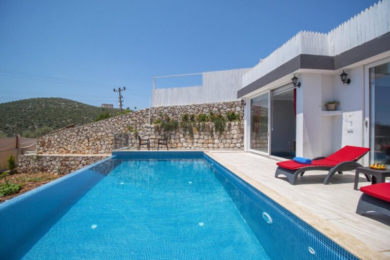 Kalkan Kördere’de Lüks ve Huzur Dolu Bir Tatil